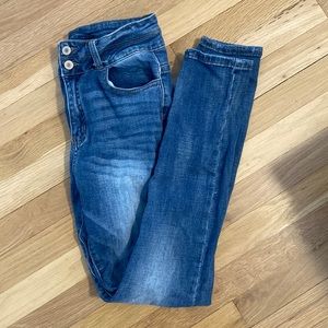 Like new Kancan jeans